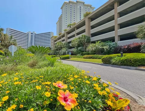 9994 Beach Club Dr #506, Myrtle Beach, SC 29572