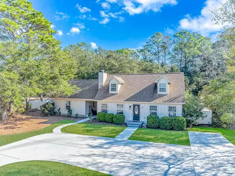 19 Springfield Rd, Pawleys Island, SC 29585