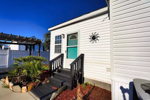 505 Rainbow Dr, Murrells Inlet, SC 29576