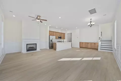 Living - 965 Hackler St #B, Myrtle Beach, SC 29577 photo 2 of 5