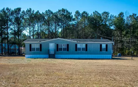 5303 Cartwheel Rd, Mullins, SC 29574