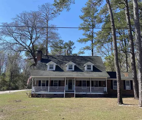 305 W Raft St, Nichols, SC 29581