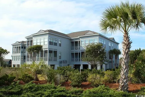 11 Inlet Point Dr, Pawleys Island, SC 29585