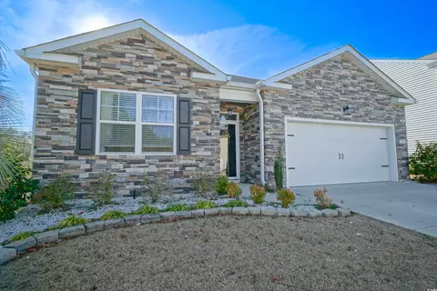 240 Pin Oak Dr, Murrells Inlet, SC 29576