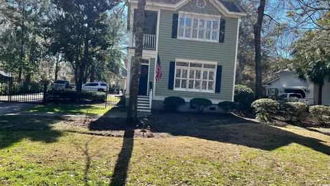 75 Commons Ct, Pawleys Island, SC 29585
