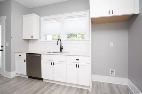 Kitchen - 261 Marsh Tacky Loop, Myrtle Beach, SC 29588 photo 3 of 3