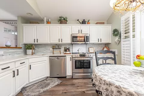 Kitchen - 1069 Williston Loop #1069, Murrells Inlet, SC 29576 photo 2 of 2