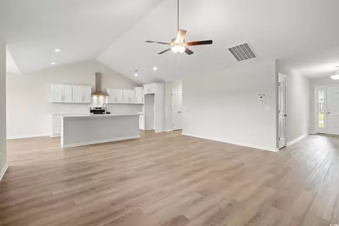 621 Woodside Dr, Conway, SC 29526 photo 3