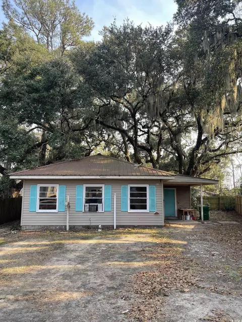 335 Bayview Dr, Georgetown, SC 29440