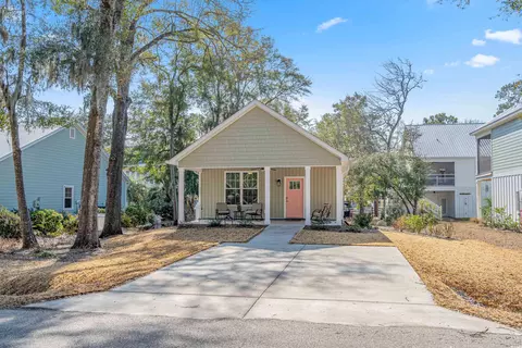 170 Minnow Dr, Pawleys Island, SC 29585