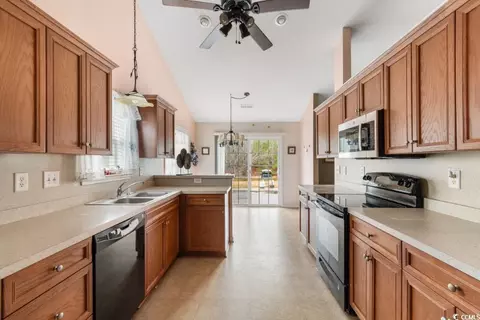 Kitchen - 401 Barton Loop, Myrtle Beach, SC 29579 photo 1 of 3