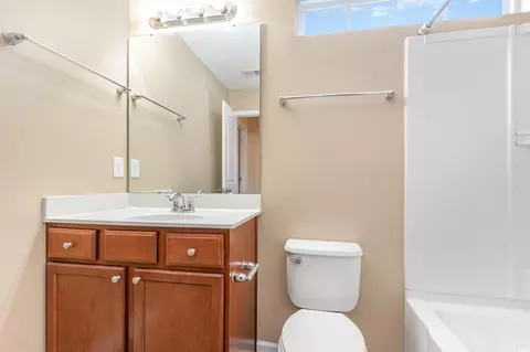 Bath - 654 Old Castle Loop, Myrtle Beach, SC 29579 photo 3 of 4