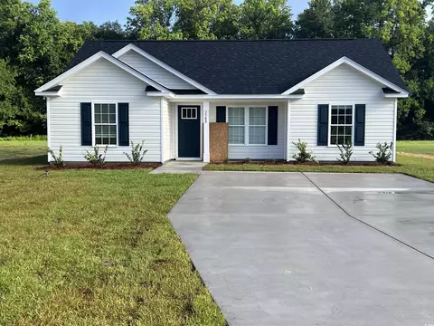 2588 Cottonwood Dr, Loris, SC 29569