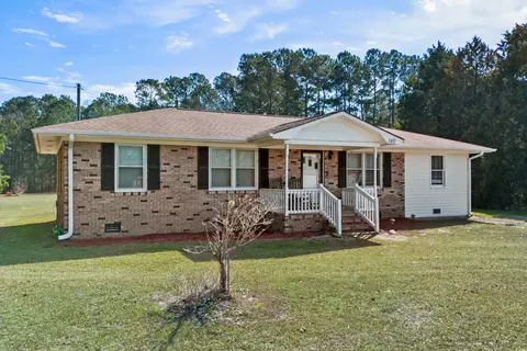 140 Flag Patch Rd, Loris, SC 29569