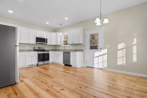 Kitchen - 135 Oak Log Lake Rd, Conway, SC 29526 photo 5 of 5