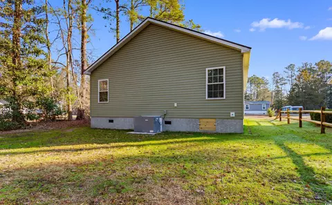 Exterior - 135 Oak Log Lake Rd, Conway, SC 29526 photo 5 of 6