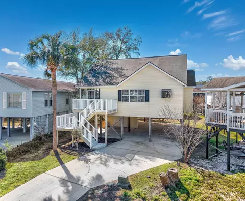 919 Salt Pl, Murrells Inlet, SC 29576