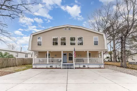 613 Calhoun Dr, Murrells Inlet, SC 29576
