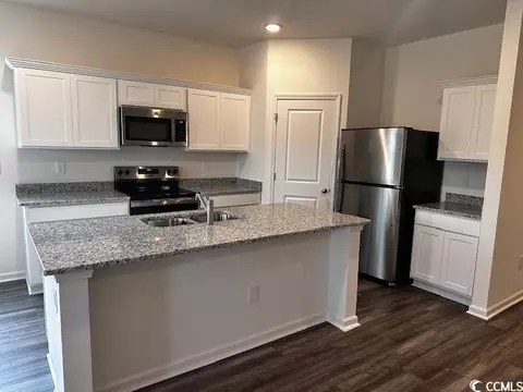 Kitchen - 657 Castillo Dr, Loris, SC 29569 photo 1 of 2