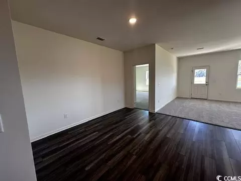 Living - 657 Castillo Dr, Loris, SC 29569 photo 1 of 2
