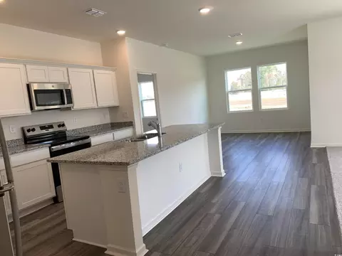 661 Castillo Dr, Loris, SC 29569 photo 3