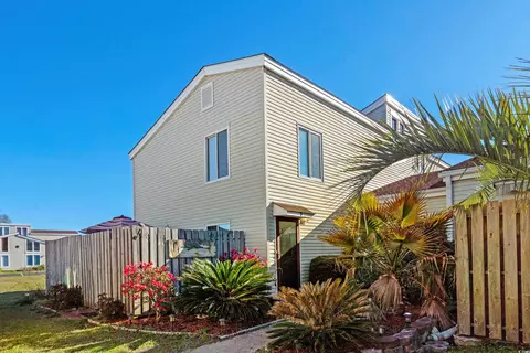 800 9th Ave S #R-3, North Myrtle Beach, SC 29582