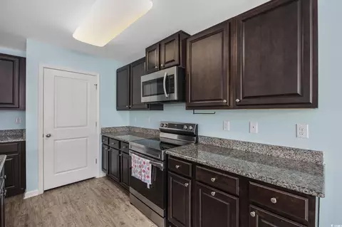 Kitchen - 1320 Midtown Village Dr, Conway, SC 29526 photo 4 of 6