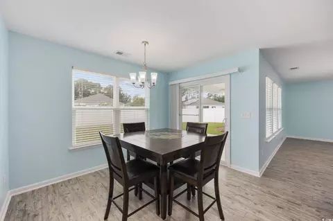 Dining - 1320 Midtown Village Dr, Conway, SC 29526 photo 2 of 2