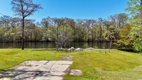 1074 Waccamaw Dr, Conway, SC 29526