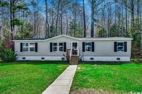24 Majors Ct, Pawleys Island, SC 29585