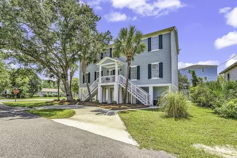 1519 N Palmetto Dr, Surfside Beach, SC 29575