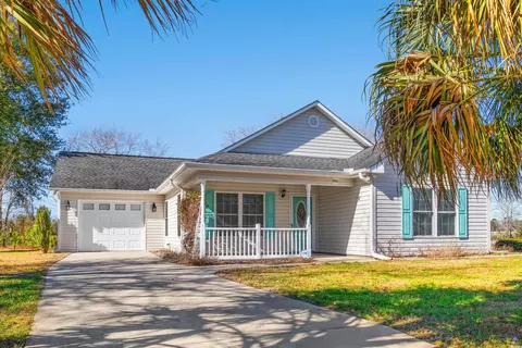 125 Dayglow Dr, Loris, SC 29569