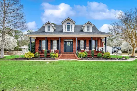 451 Holly View Ln, Loris, SC 29569