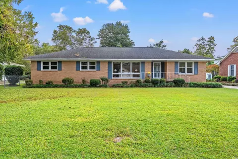 115 Carolina Ave, Mullins, SC 29574