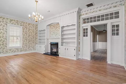 306 E Wine St, Mullins, SC 29574 photo 4