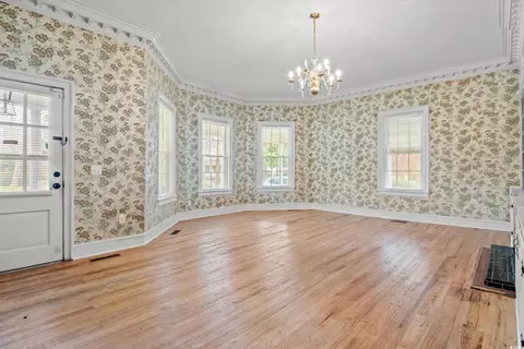 306 E Wine St, Mullins, SC 29574 photo 5