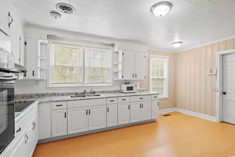 306 E Wine St, Mullins, SC 29574 photo 12