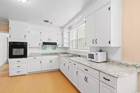 306 E Wine St, Mullins, SC 29574 photo 11