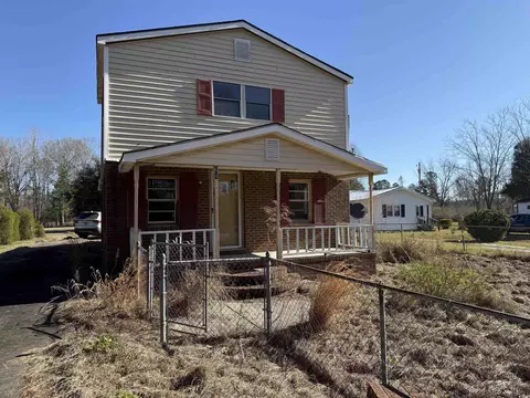 64 Emily Rd, Salters, SC 29590