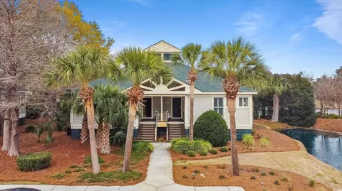 57 Lakeside Dr #B, Pawleys Island, SC 29585