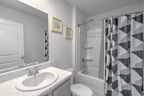 Bath - 135 Pine Forest Dr, Conway, SC 29526 photo 5 of 5
