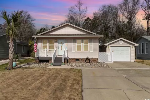 833 Main Sail Ct, Murrells Inlet, SC 29576