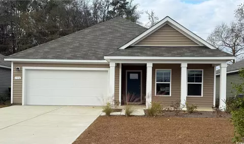 136 Ashworth Dr, Tabor City, NC 28463