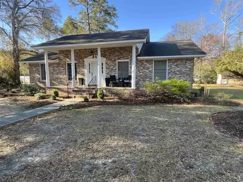 581 Vaux Hall Ave, Murrells Inlet, SC 29576