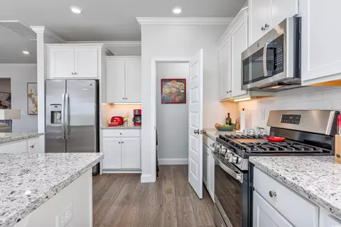 Kitchen - 615 Shortleaf Path, Myrtle Beach, SC 29577 photo 4 of 4
