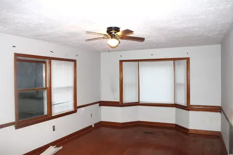 Living - 205 Pine St, Latta, SC 29565 photo 2 of 2