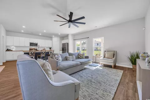 204 Leaflet Loop, Pawleys Island, SC 29585 photo 9