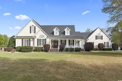 632 Saint James Dr, Loris, SC 29569