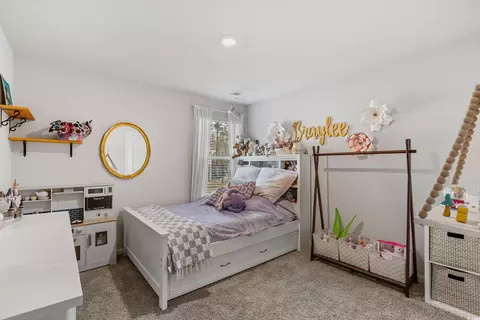 Bedroom - 914 Cherrystone Loop, Conway, SC 29526 photo 5 of 5