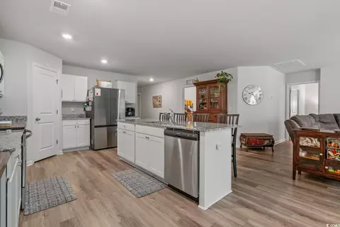 Kitchen - 914 Cherrystone Loop, Conway, SC 29526 photo 6 of 6